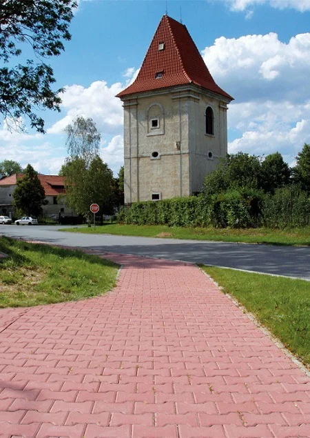 Zámková dlažba kost